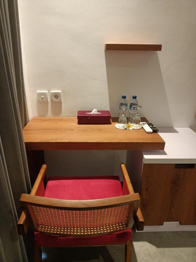The Kd Suites & Coffee Shop Munggu Екстер'єр фото