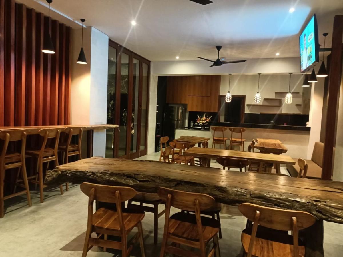 The Kd Suites & Coffee Shop Munggu Екстер'єр фото